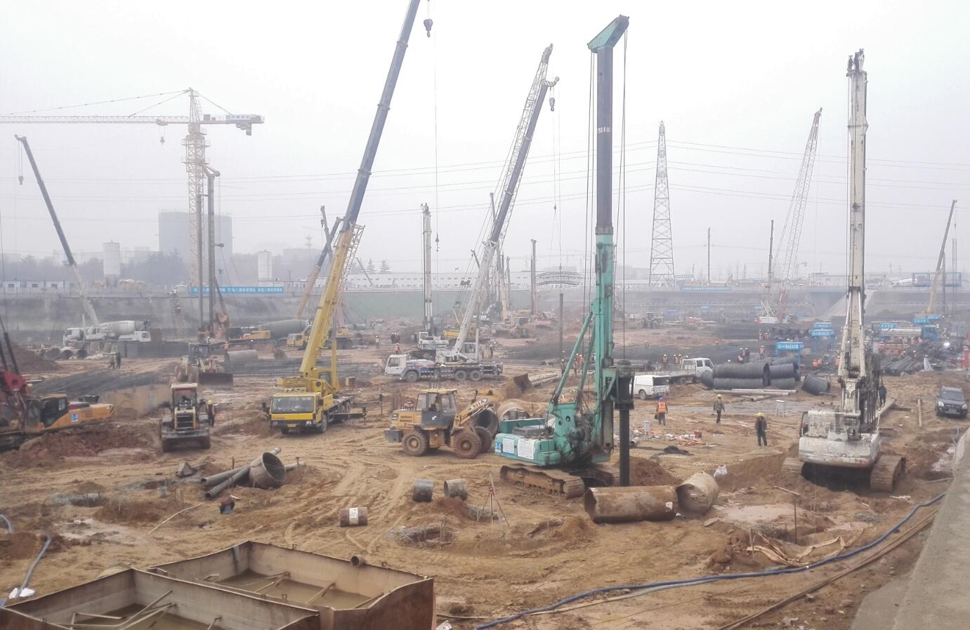 鄭州市四個中心施工現場